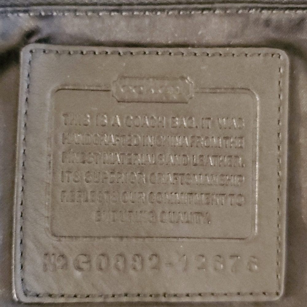 Signature Coach - Picture 5 of 9